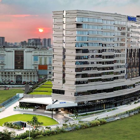 Novotel Kolkata Hotel And Residences Exterior foto The Westin Dhaka
