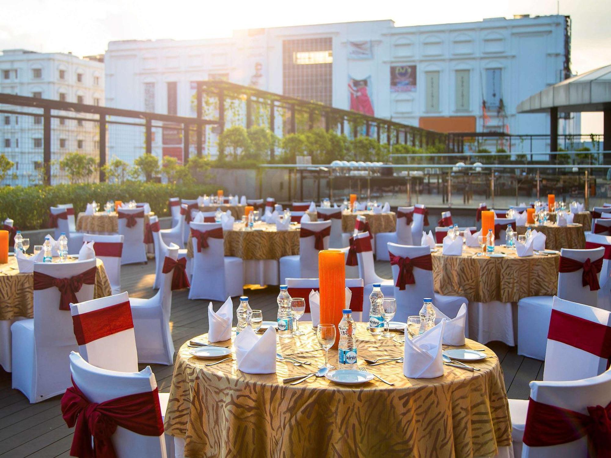 Novotel Kolkata Hotel And Residences Exterior foto The Park, Hyderabad